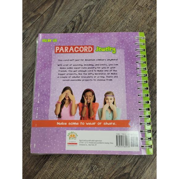 How to Make Paracord Jewelry Kris Herschmann - Scholastic DIY Girls Craft Kit - Picture 3 of 4
